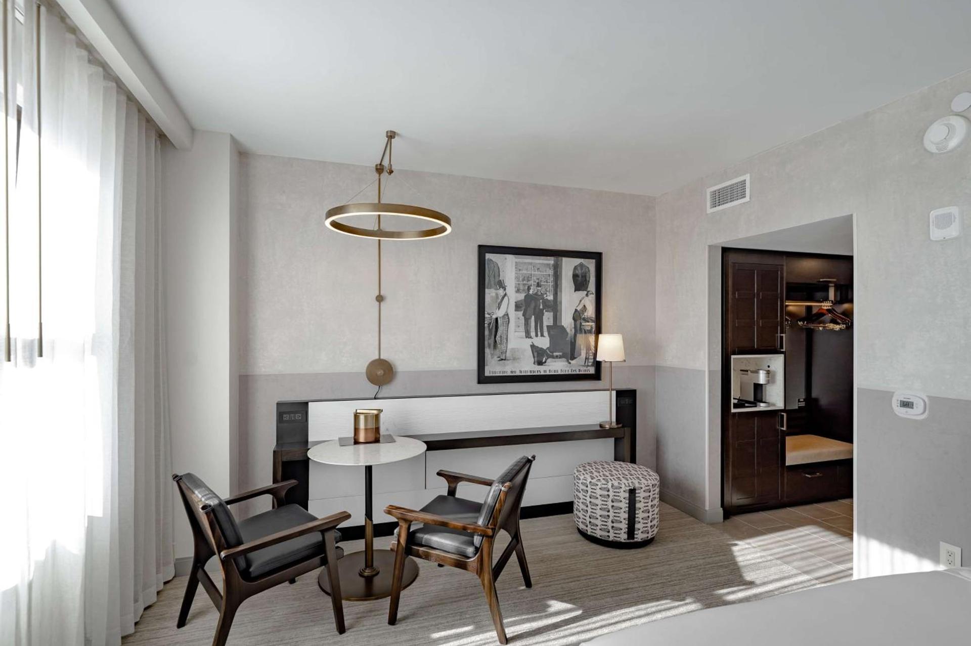 Hotel Fort Des Moines, Curio Collection By Hilton photo 90