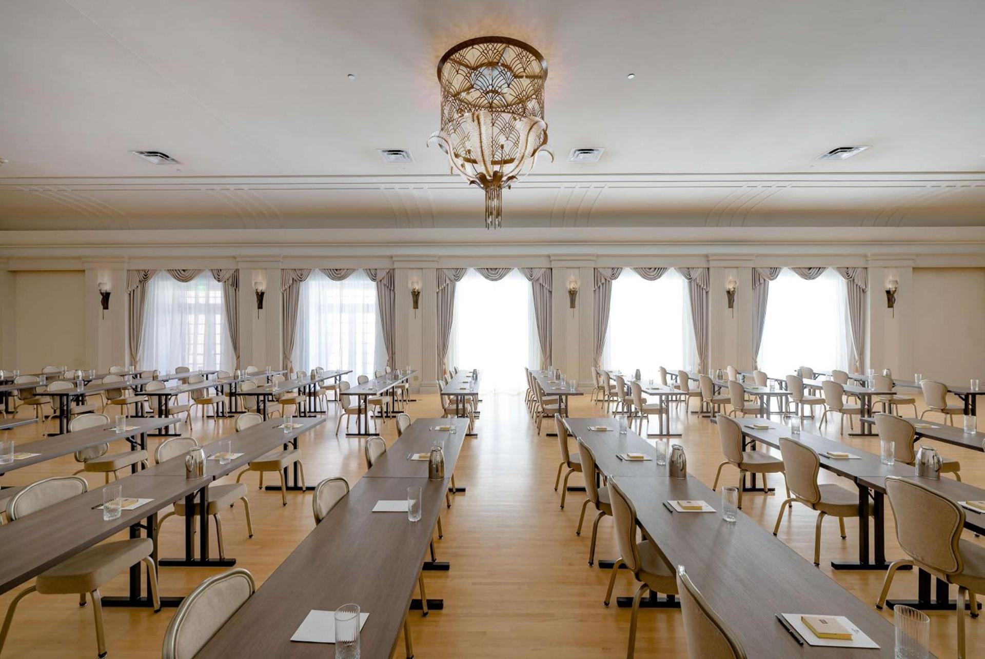 Hotel Fort Des Moines, Curio Collection By Hilton photo 98