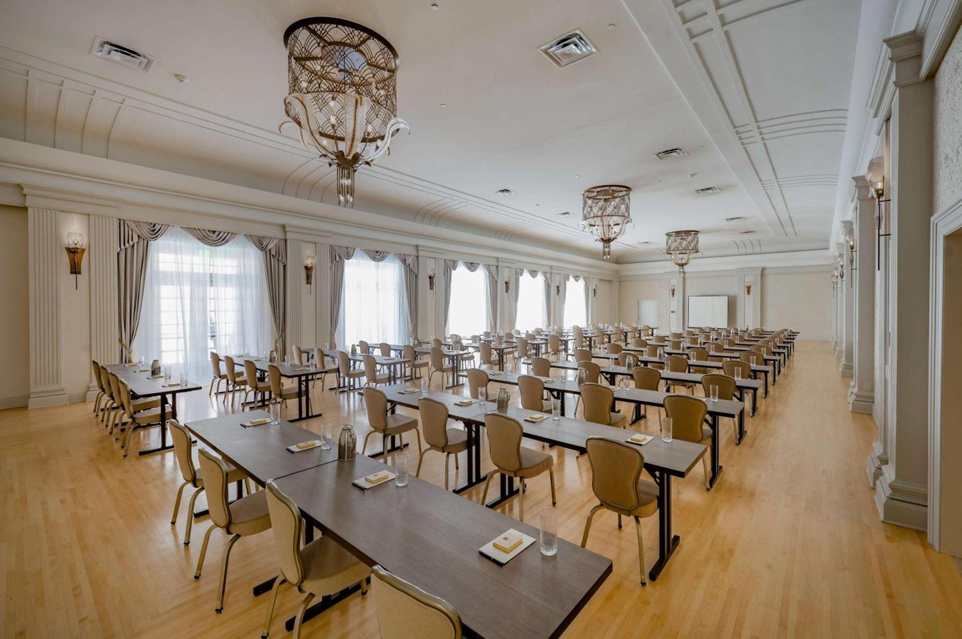 Hotel Fort Des Moines, Curio Collection By Hilton photo 99