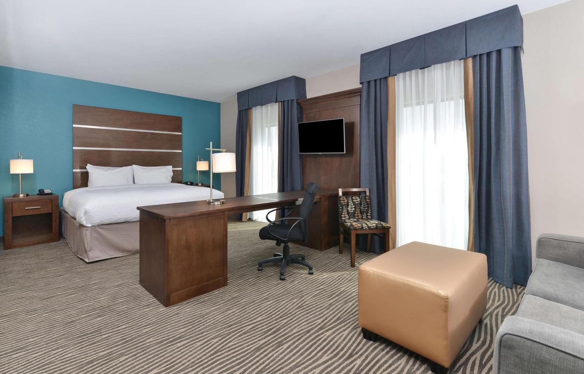 Hampton Inn & Suites Des Moines Downtown photo 10