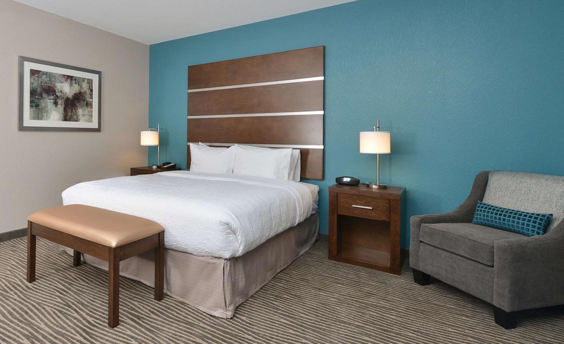 Hampton Inn & Suites Des Moines Downtown photo 16