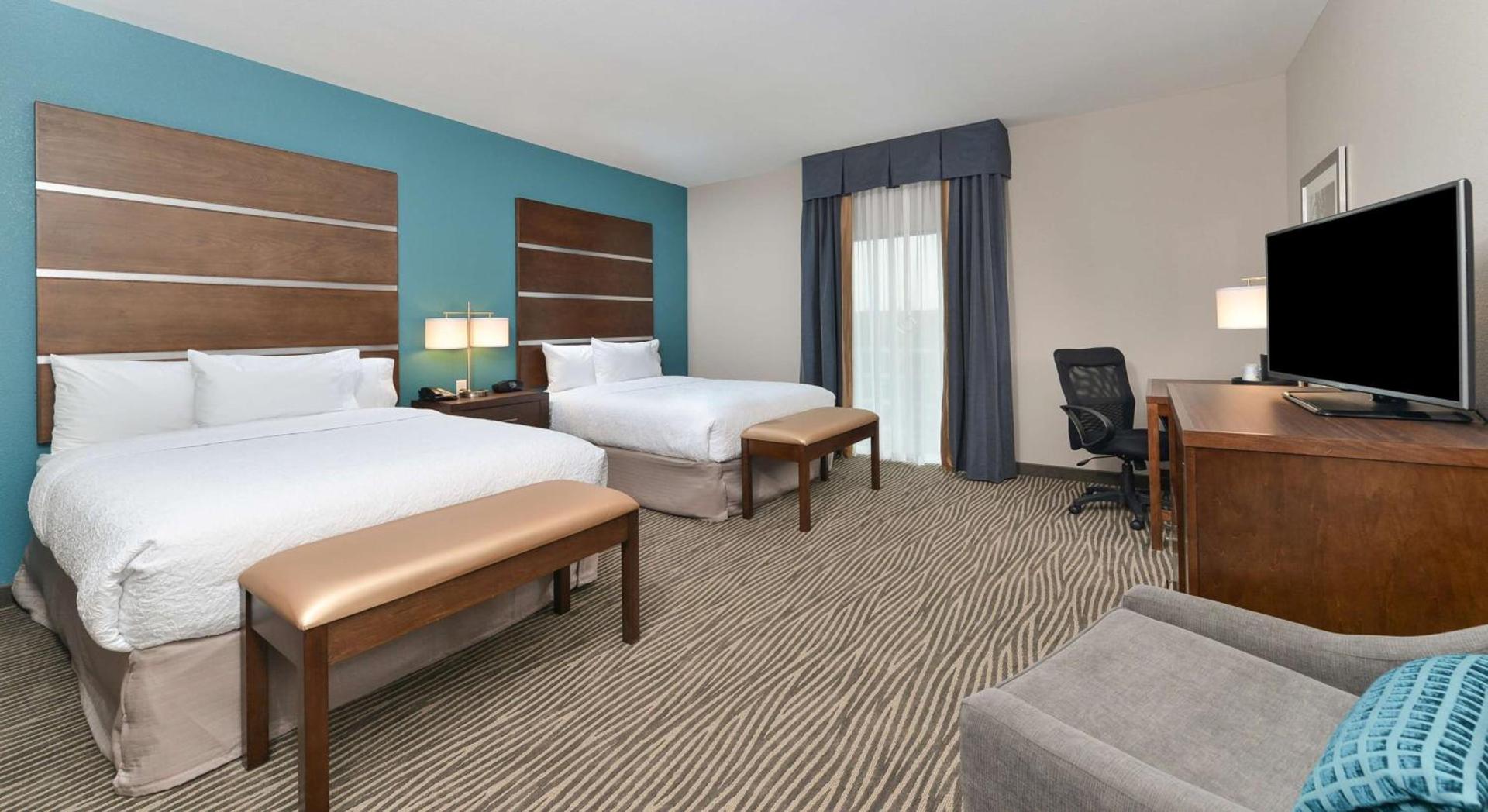Hampton Inn & Suites Des Moines Downtown photo 15