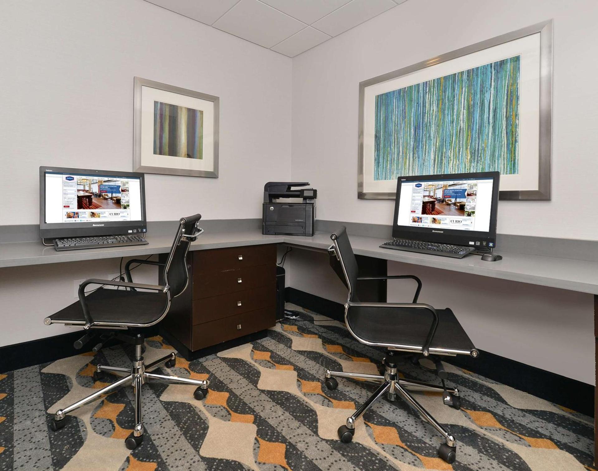 Hampton Inn & Suites Des Moines Downtown photo 41