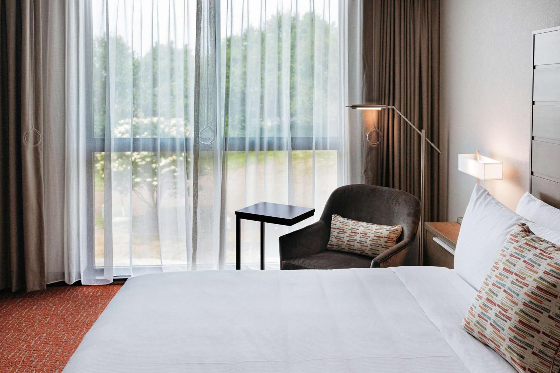 Revel Hotel, Tapestry Collection By Hilton photo 13