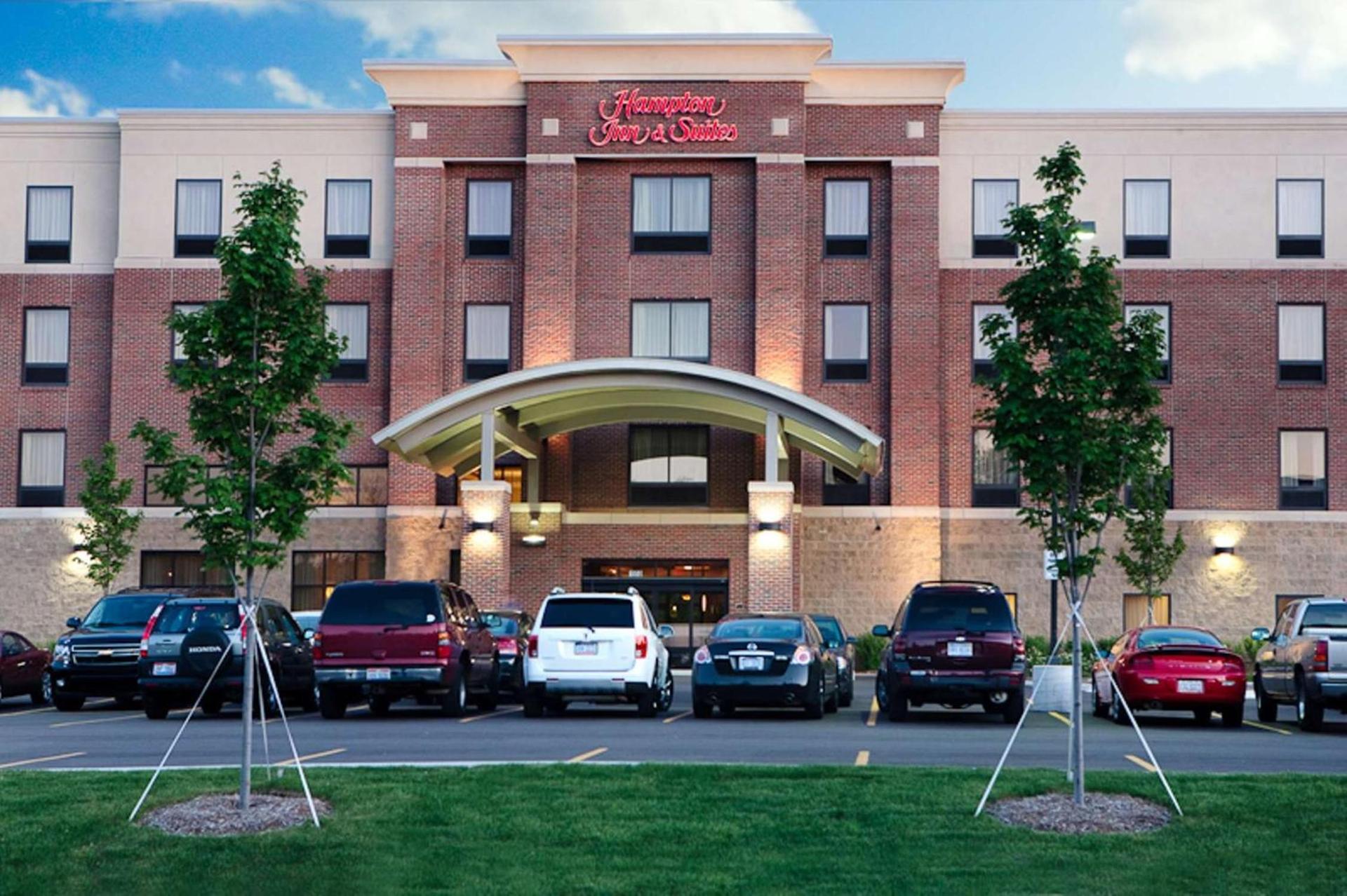 Hampton Inn & Suites Detroit-Canton photo 8