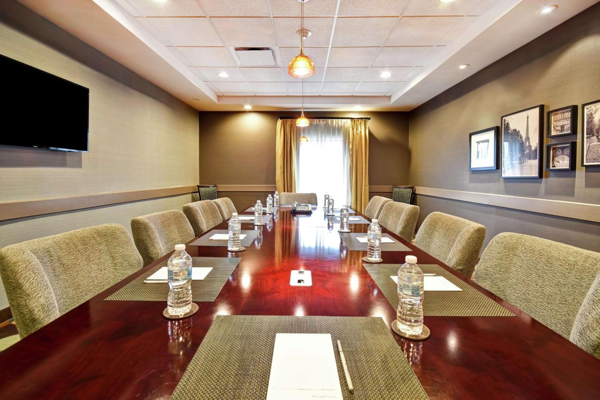 Hampton Inn & Suites Detroit-Canton photo 72