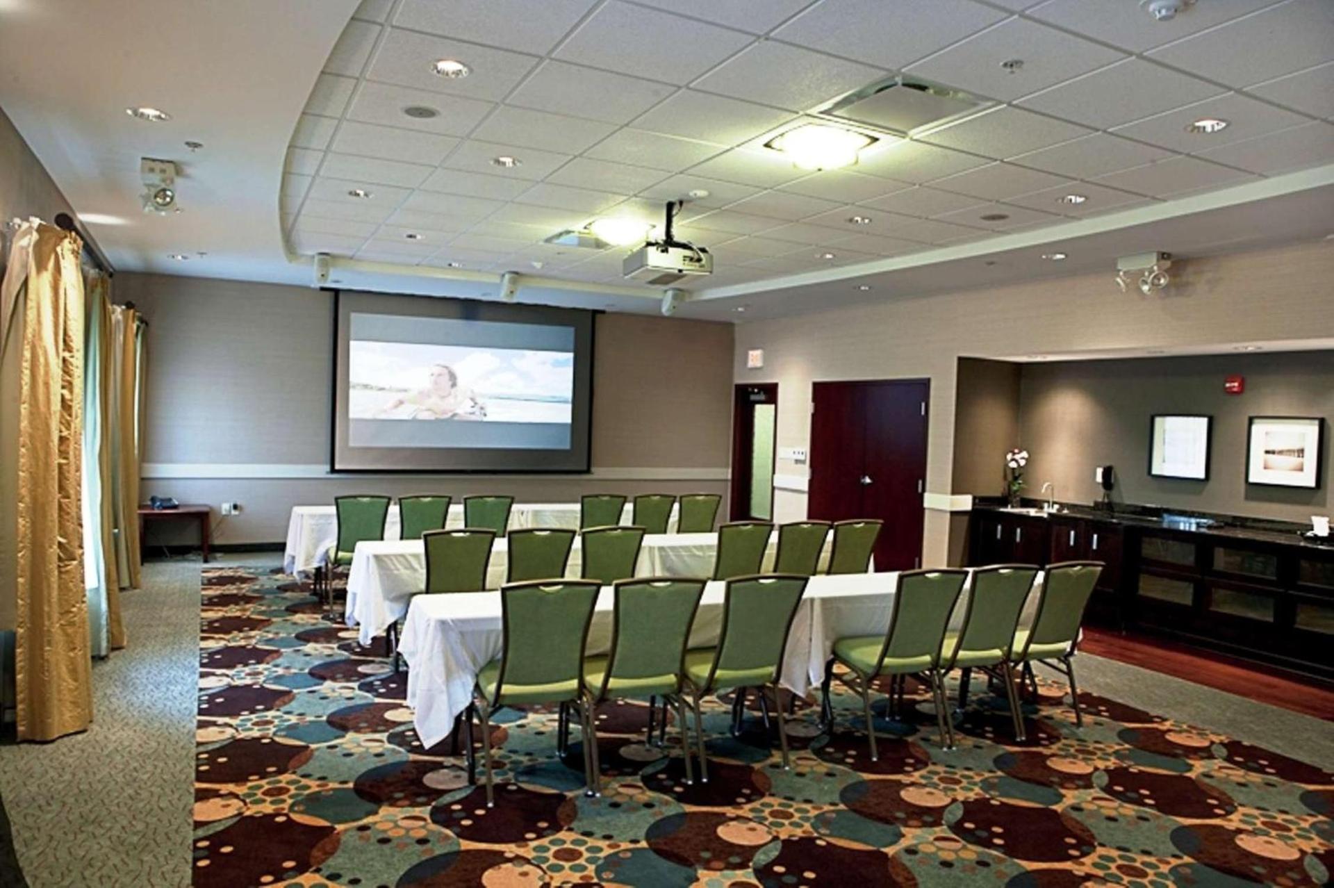 Hampton Inn & Suites Detroit-Canton photo 79
