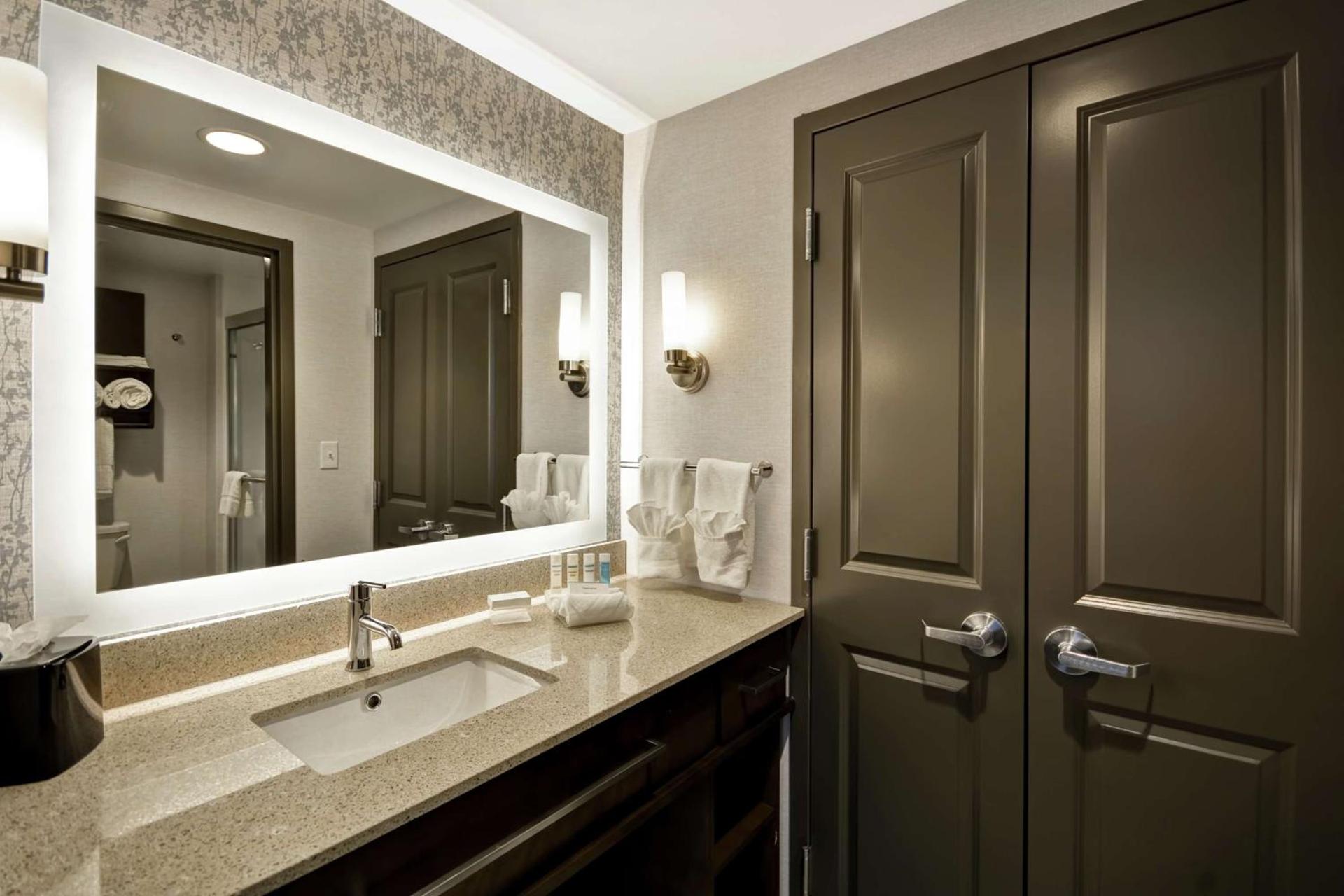 Homewood Suites By Hilton Warren Detroit photo 30