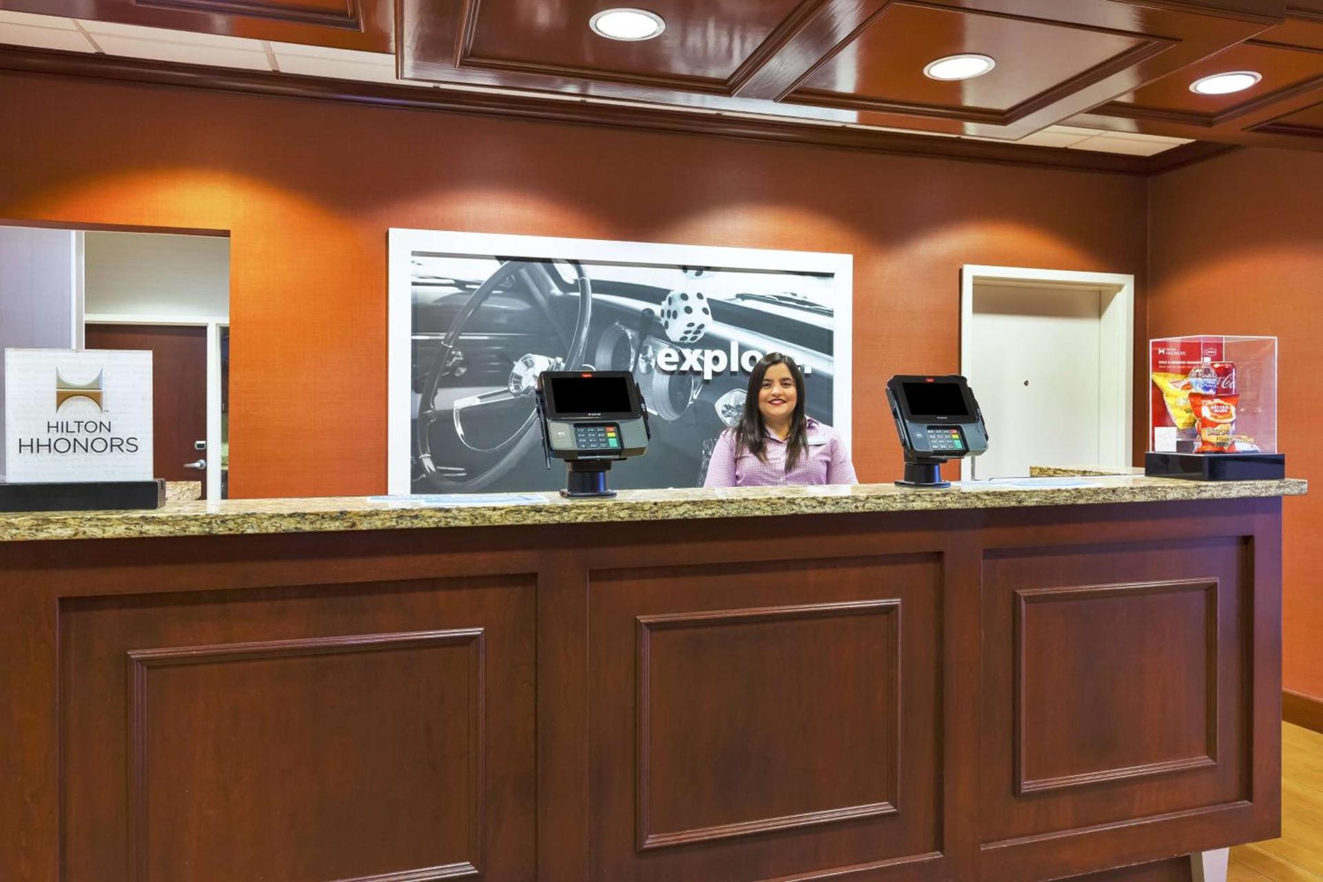 Hampton Inn Detroit/Southgate photo 6