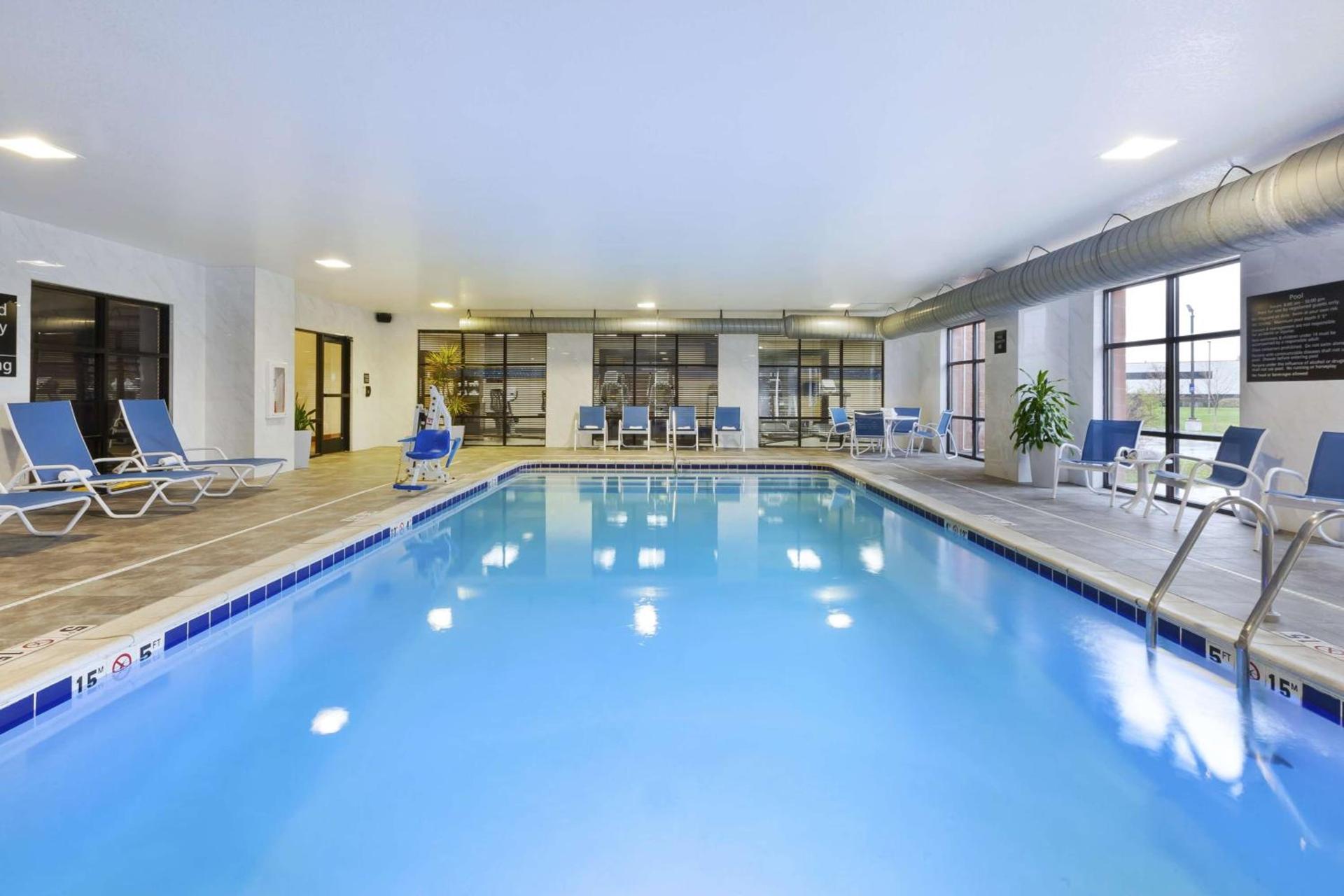 Hampton Inn Detroit/Southgate photo 7