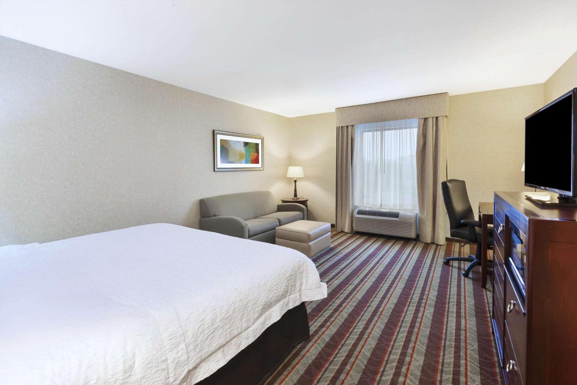 Hampton Inn Detroit/Southgate photo 24