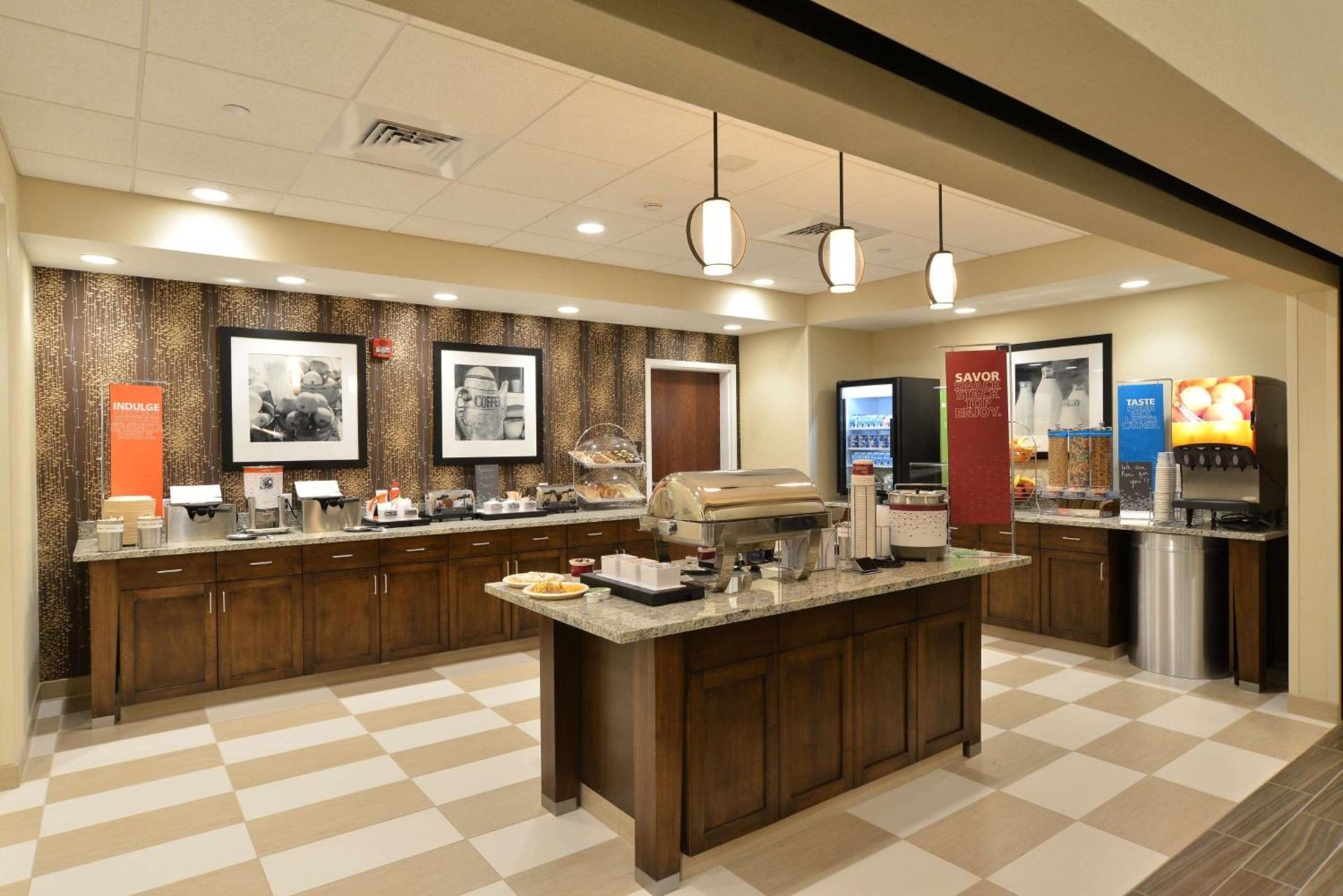 Hampton Inn & Suites Chippewa Falls photo 3