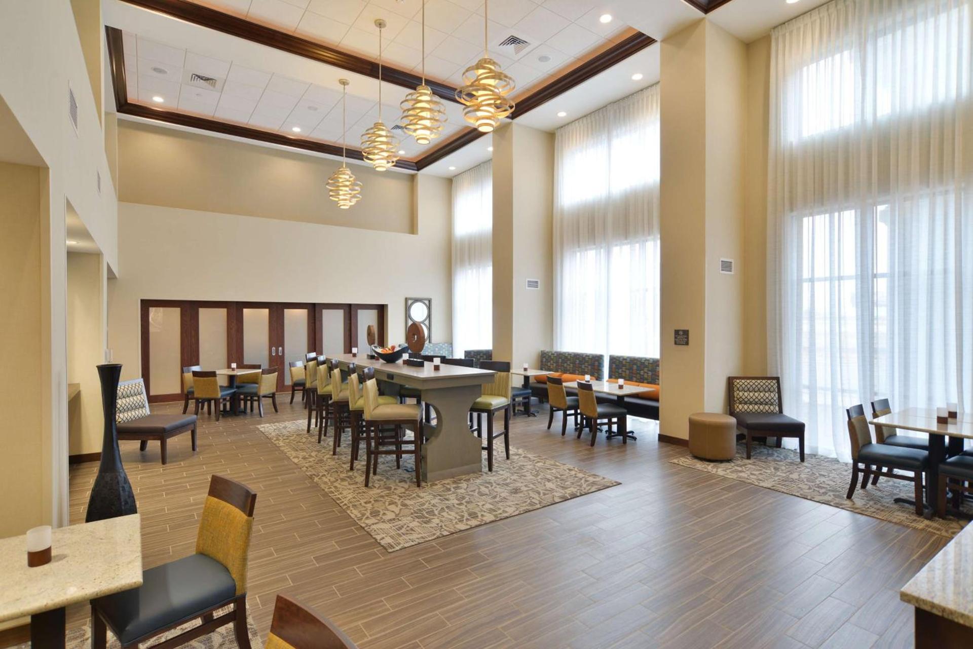 Hampton Inn & Suites Chippewa Falls photo 2