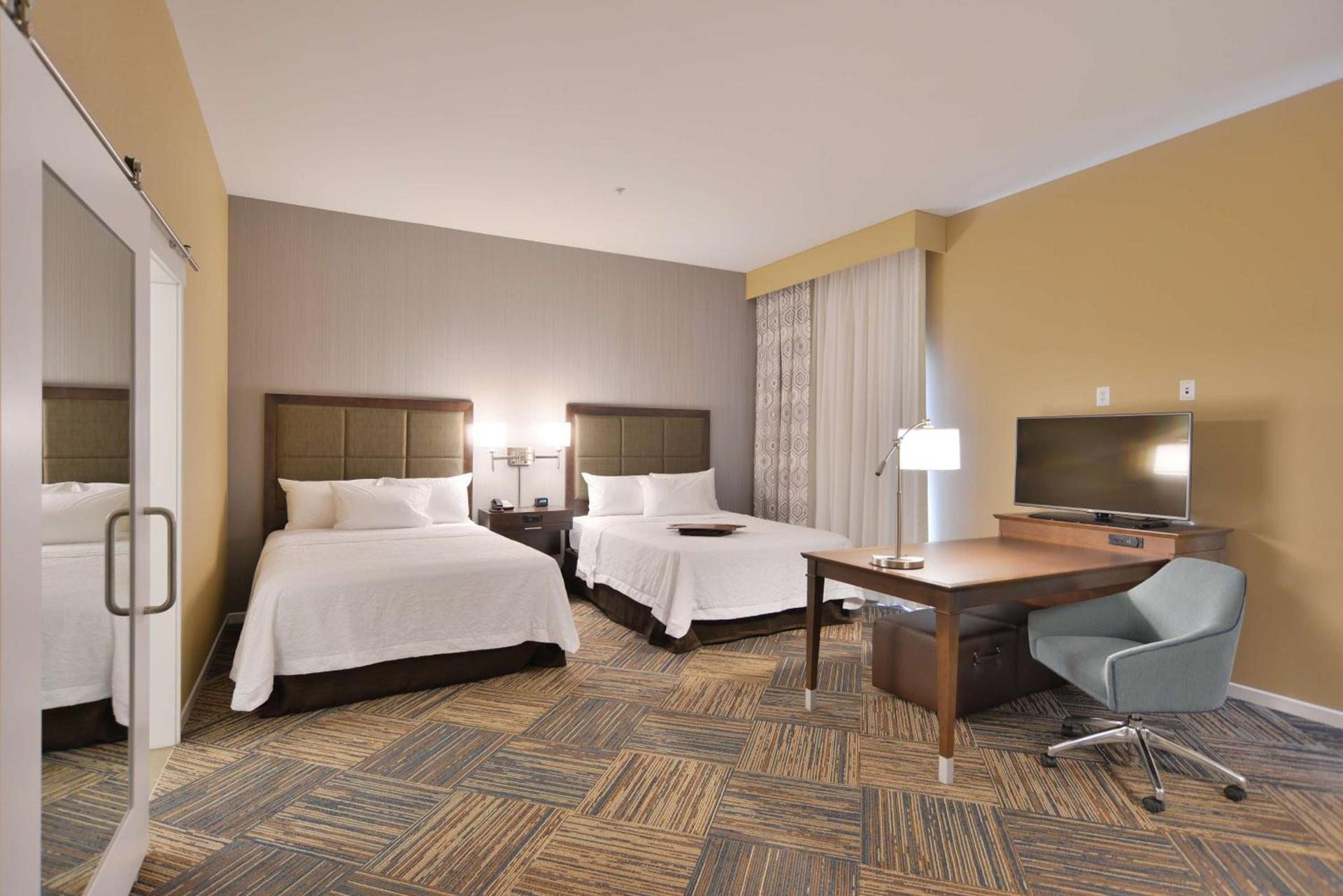 Hampton Inn & Suites Chippewa Falls photo 8
