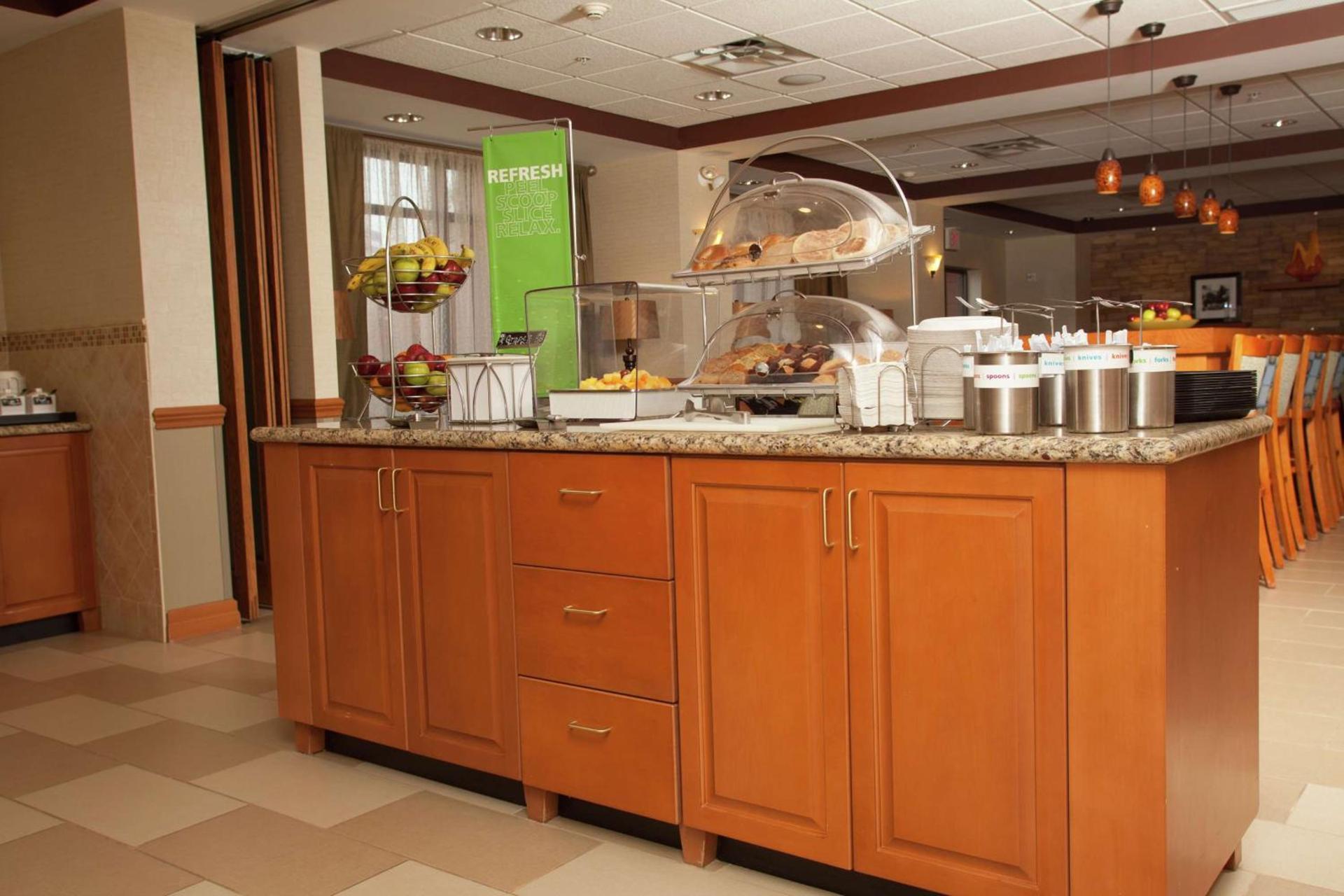 Hampton Inn Elmira/Horseheads photo 8
