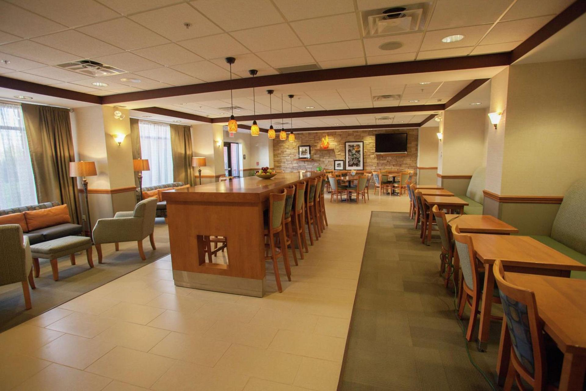 Hampton Inn Elmira/Horseheads photo 5