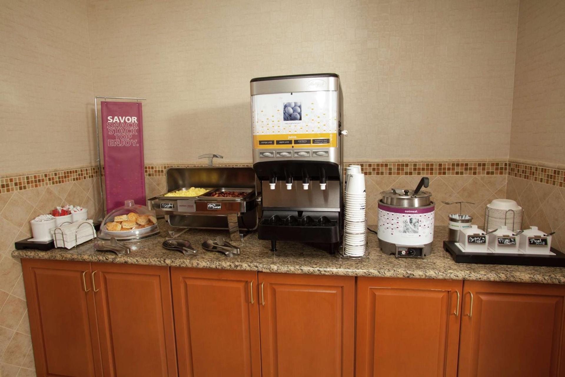 Hampton Inn Elmira/Horseheads photo 7