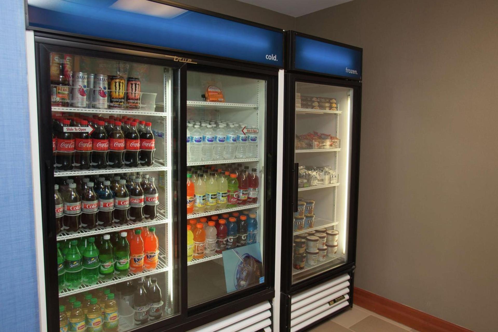 Hampton Inn Elmira/Horseheads photo 13