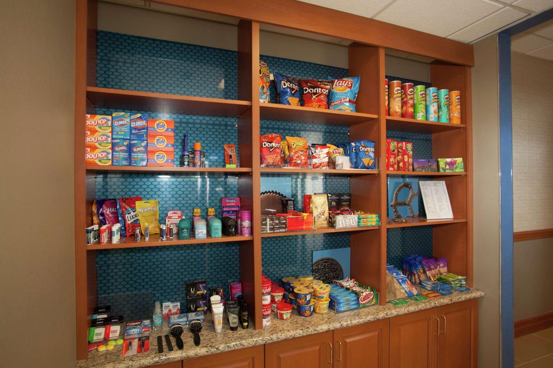 Hampton Inn Elmira/Horseheads photo 14