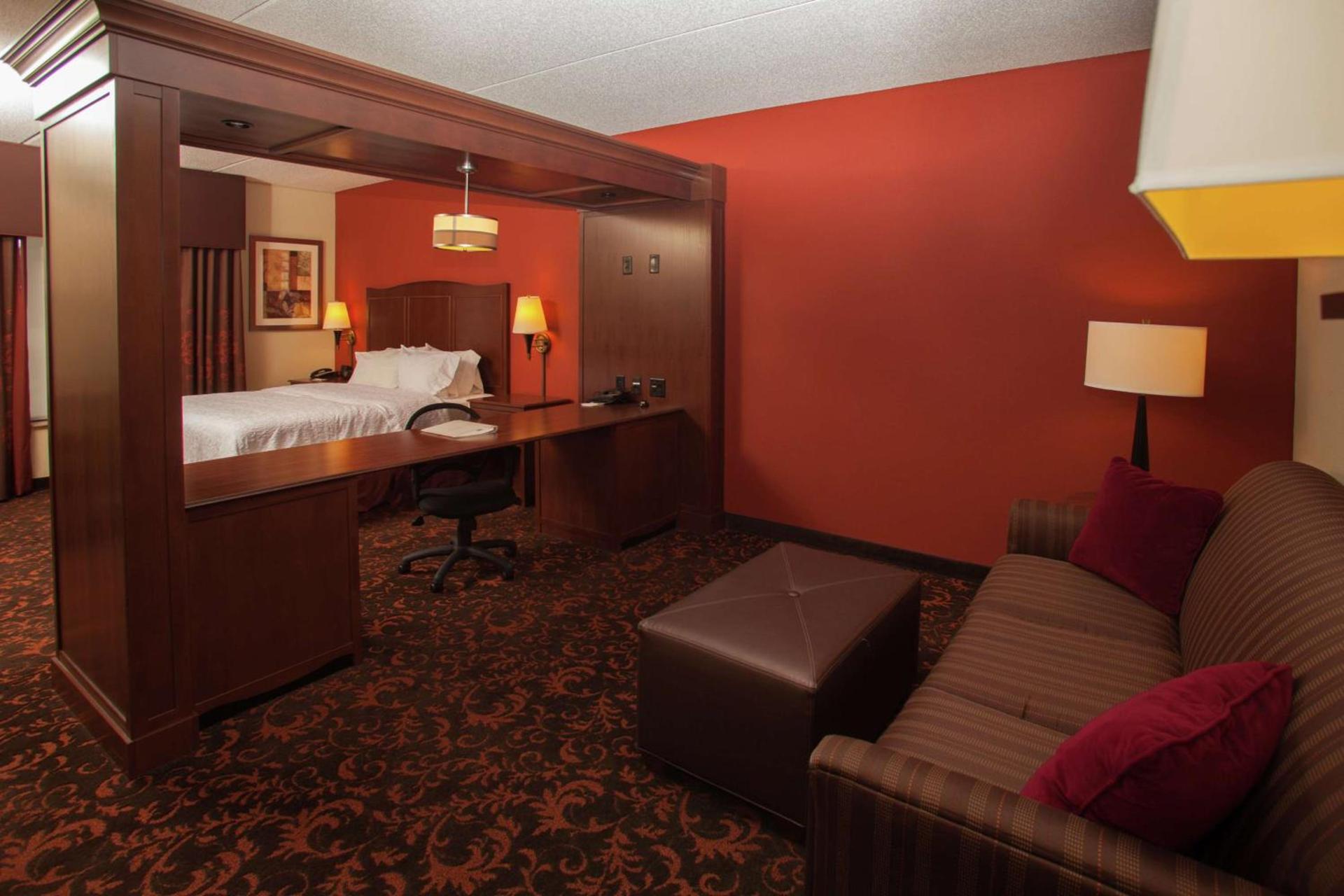 Hampton Inn Elmira/Horseheads photo 19