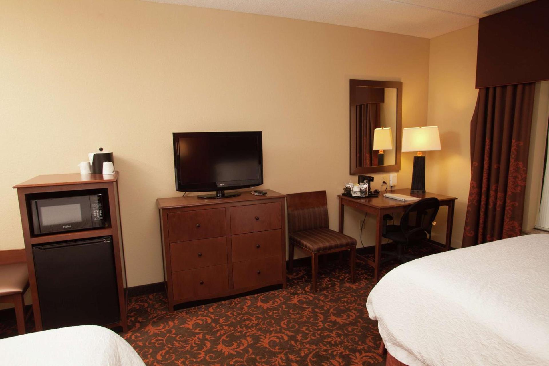 Hampton Inn Elmira/Horseheads photo 30