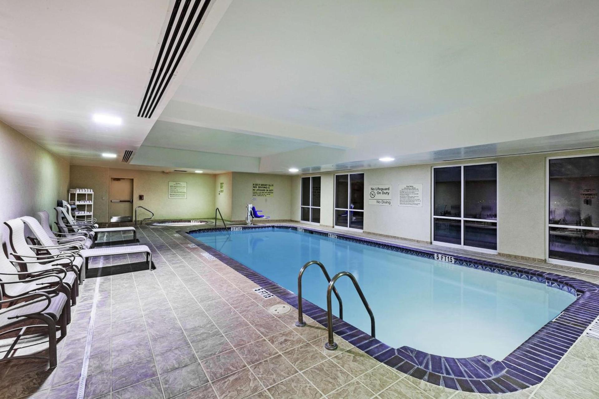 Hampton Inn & Suites El Paso West photo 11