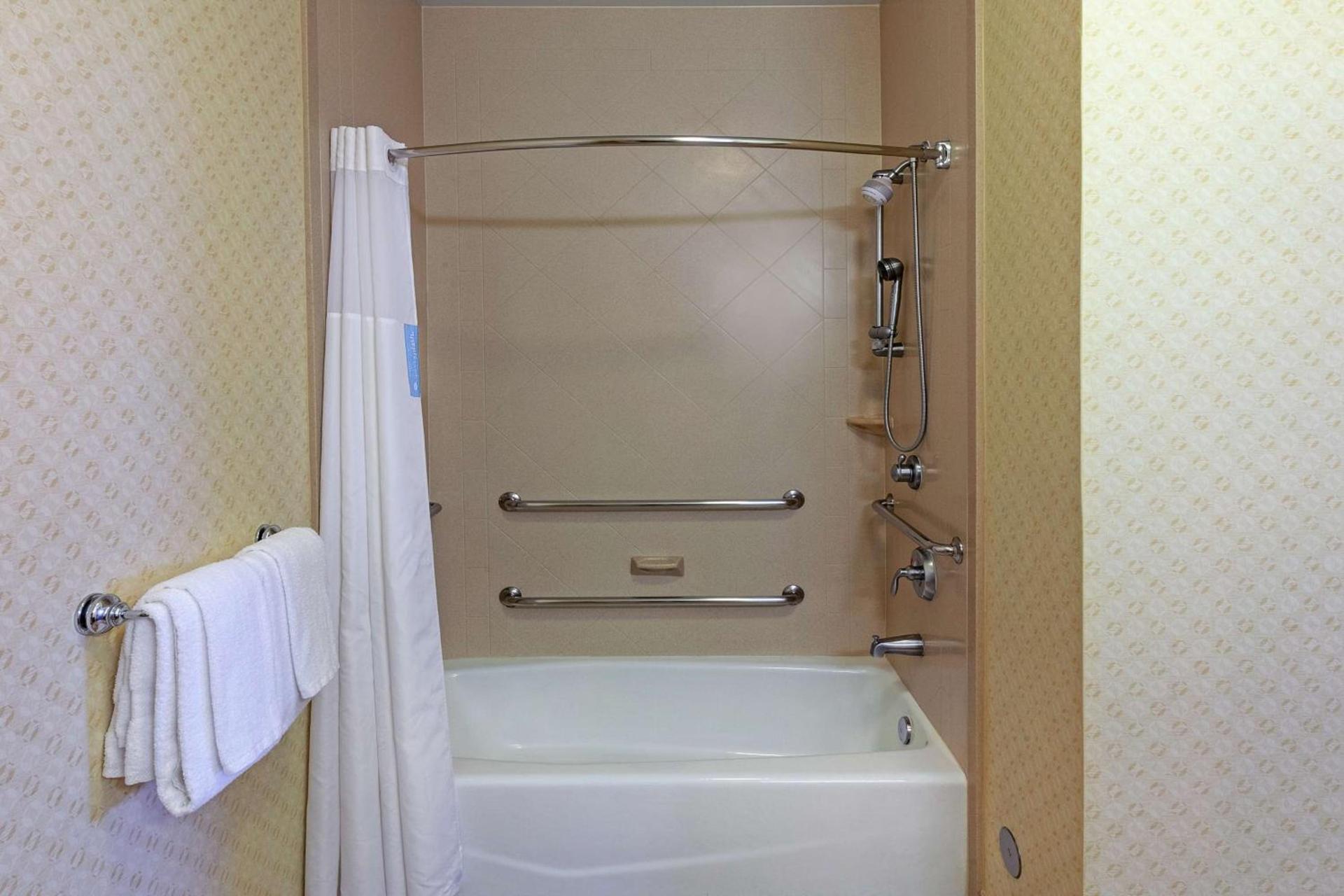 Hampton Inn & Suites El Paso West photo 38