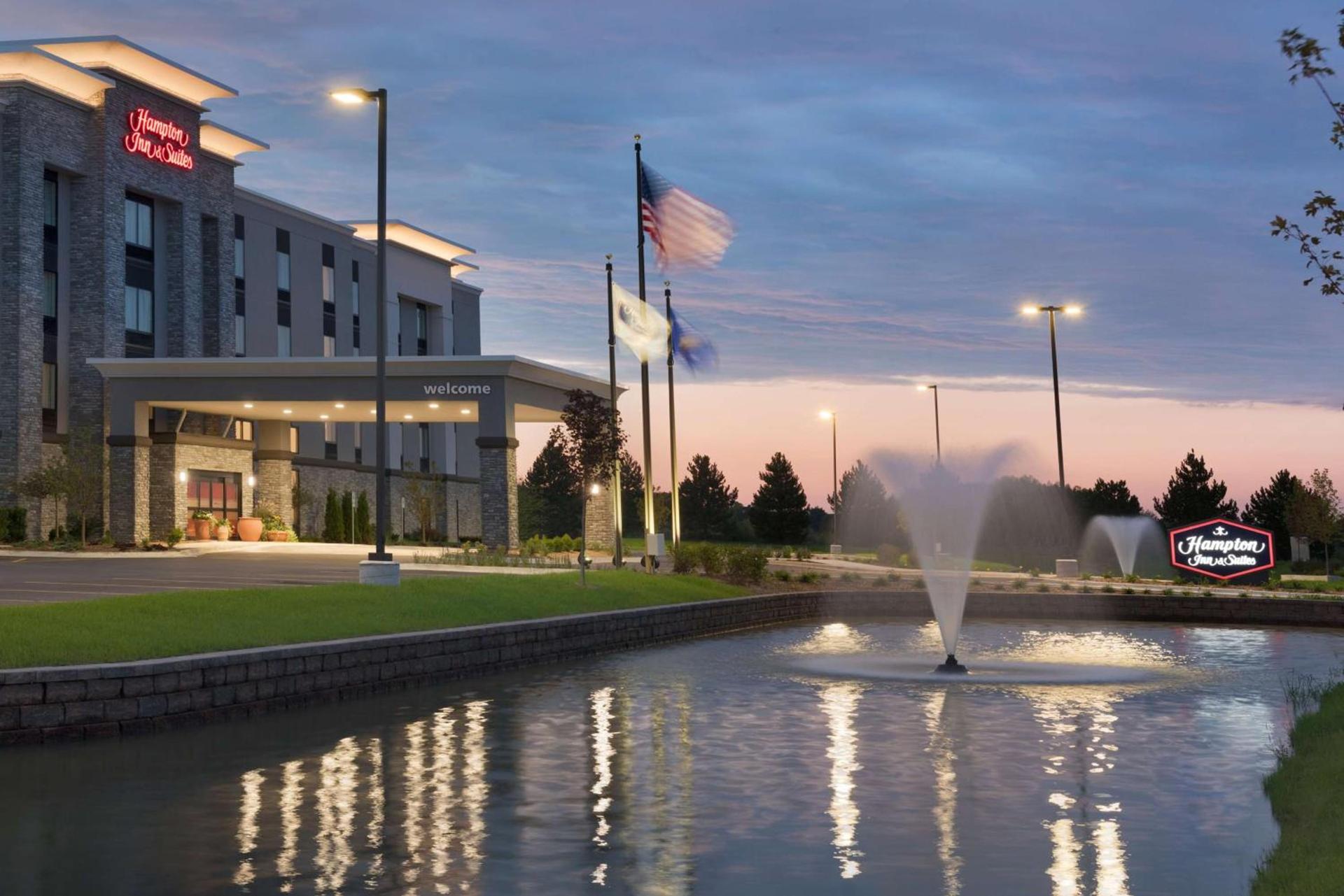 Hampton Inn & Suites Kenosha Pleasant Prairie photo 24
