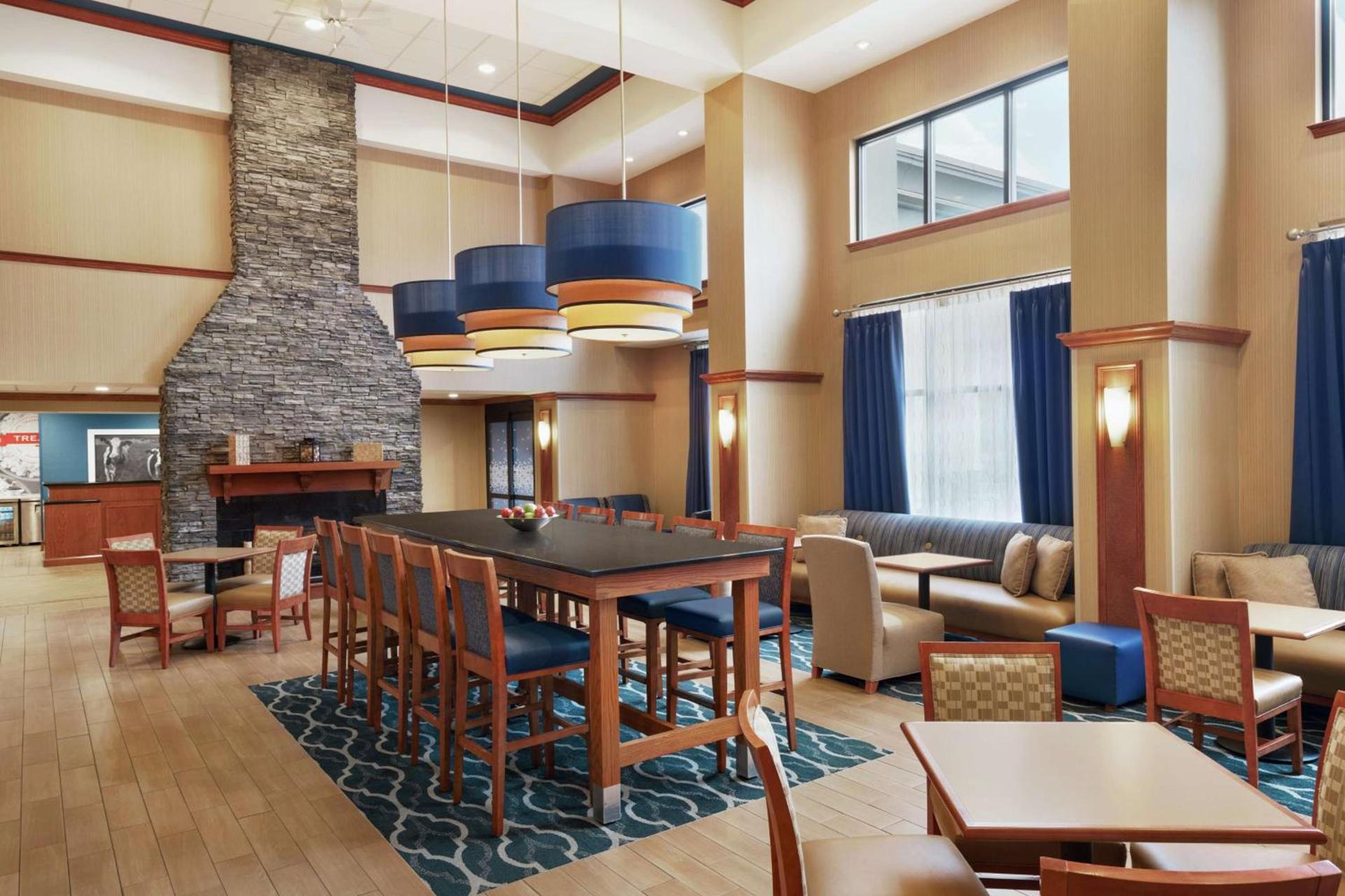 Hampton Inn & Suites Ephrata - Mountain Springs photo 3
