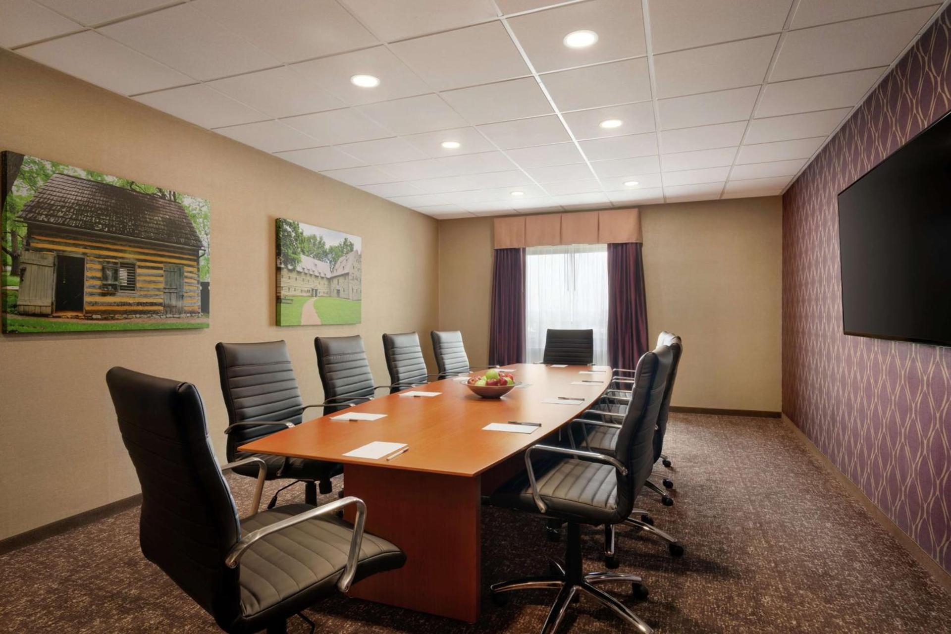 Hampton Inn & Suites Ephrata - Mountain Springs photo 29