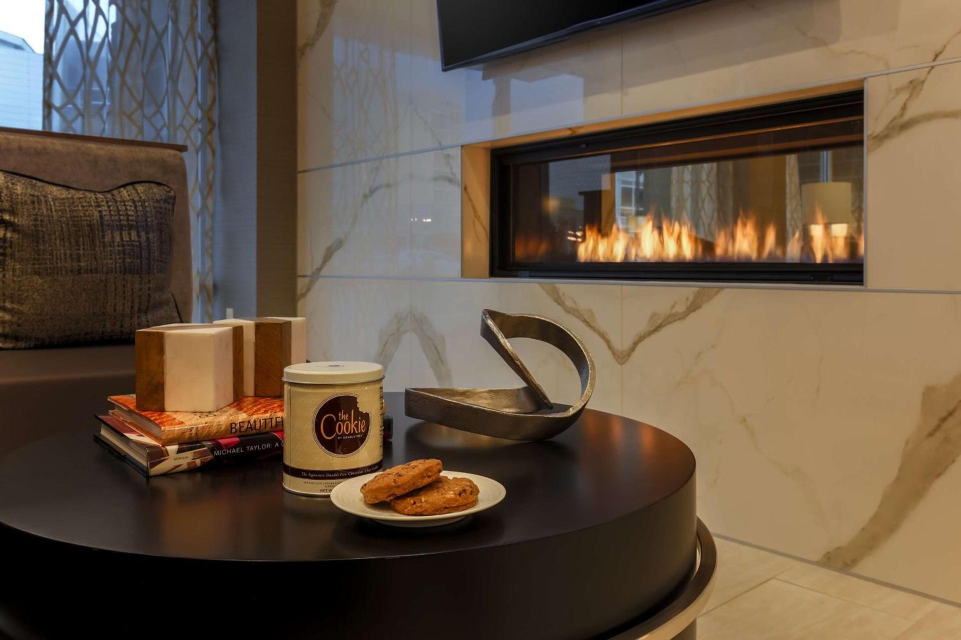 DoubleTree by Hilton Evansville photo 5