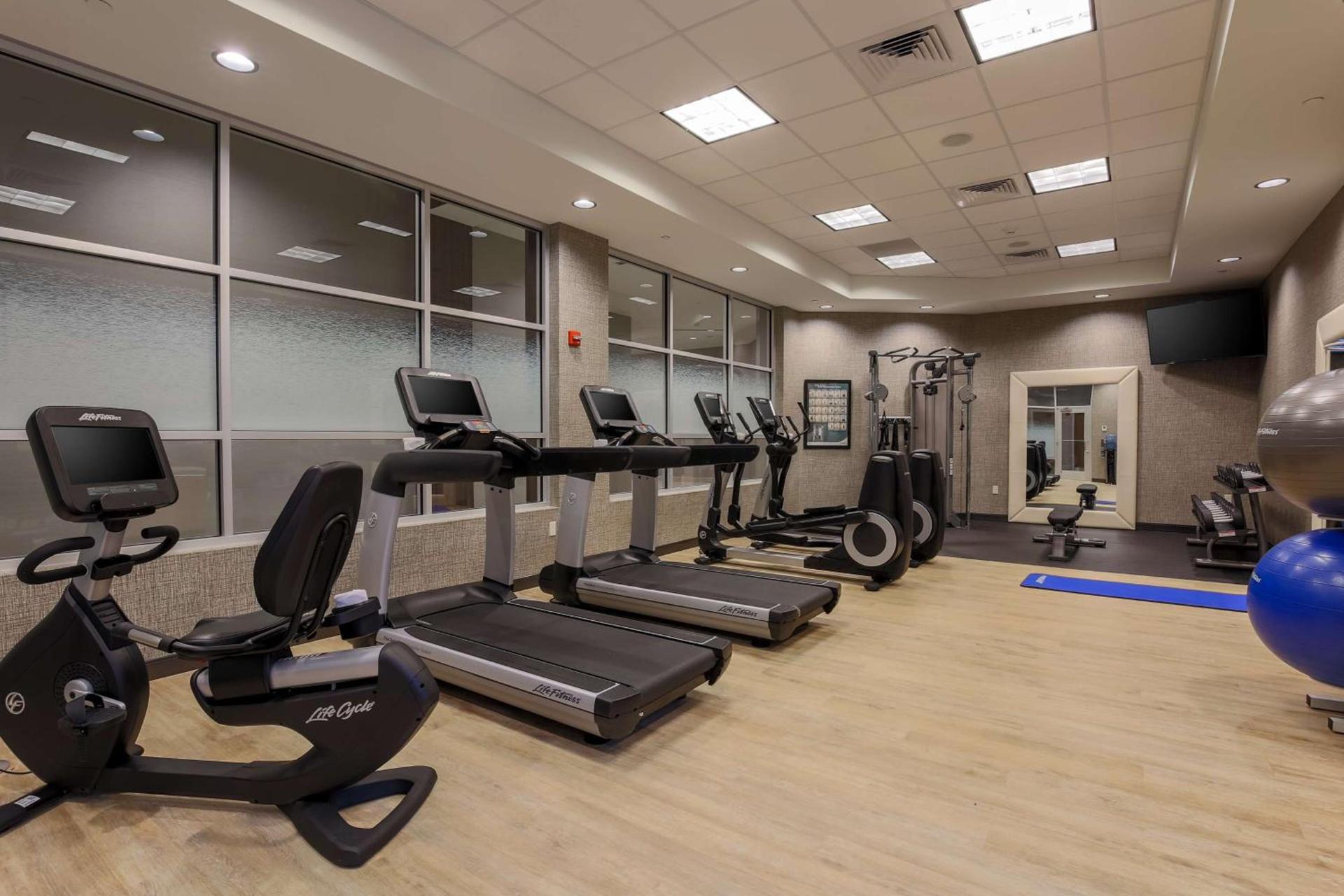 DoubleTree by Hilton Evansville photo 17