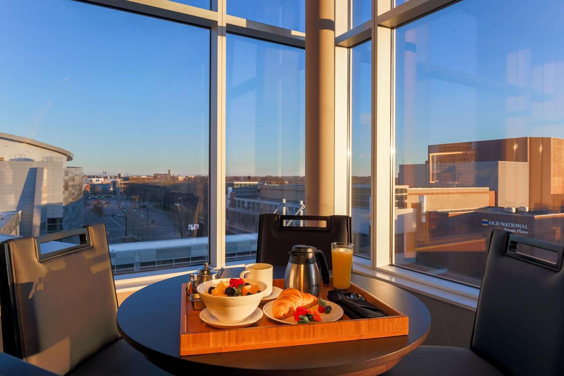 DoubleTree by Hilton Evansville photo 26