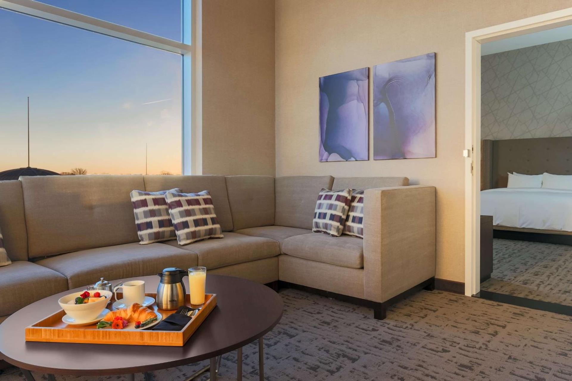 DoubleTree by Hilton Evansville photo 53