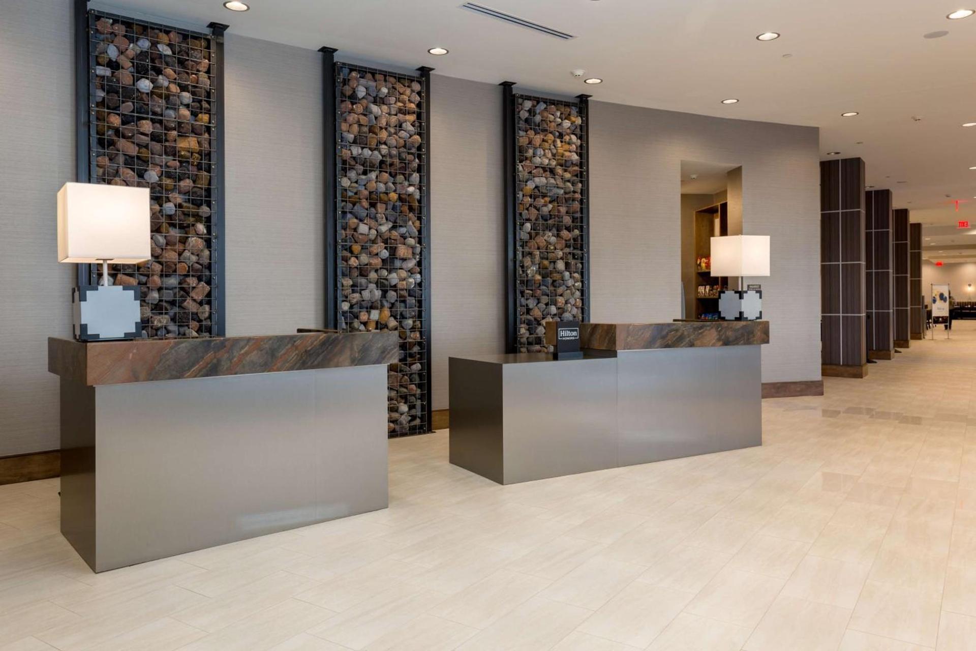 DoubleTree by Hilton Evansville photo 7