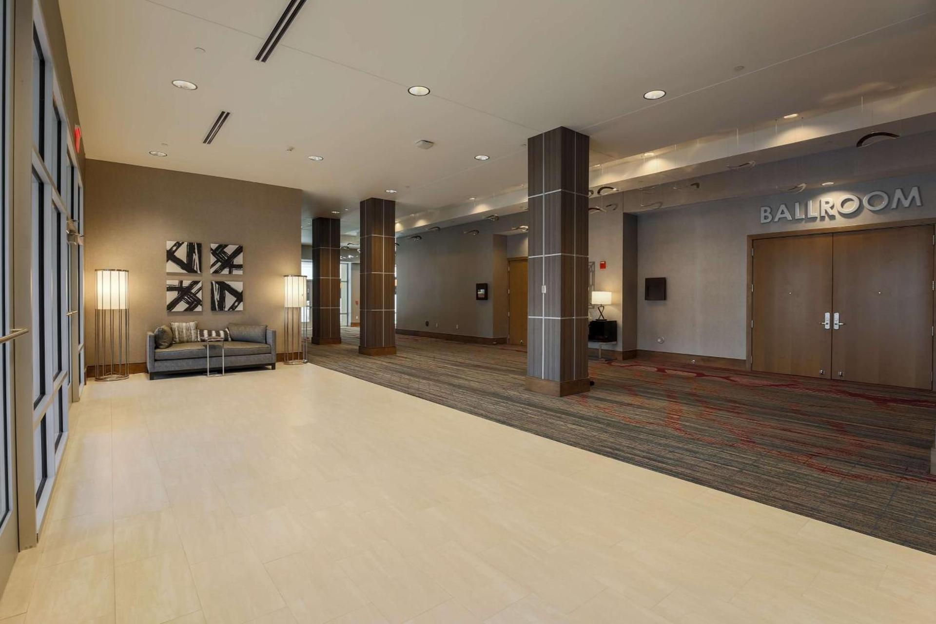 DoubleTree by Hilton Evansville photo 60