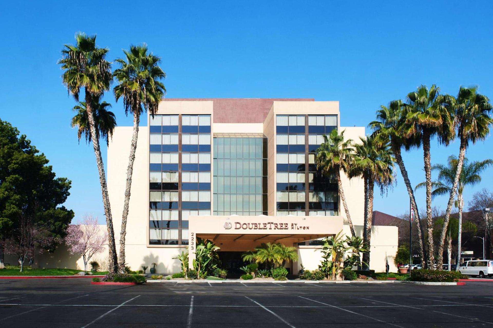 DoubleTree by Hilton Fresno Convention Center photo 1