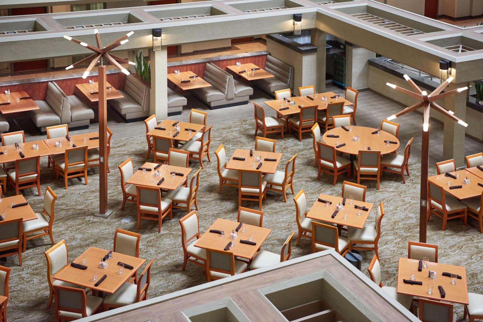 DoubleTree by Hilton Fresno Convention Center photo 17