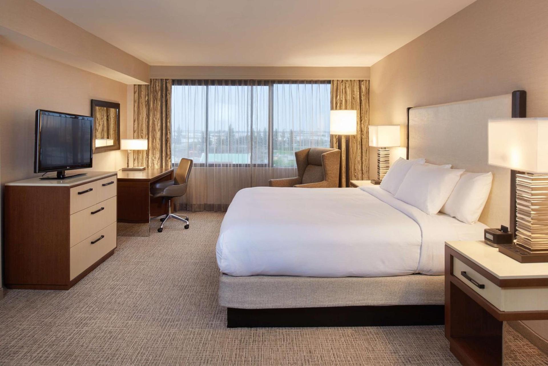 DoubleTree by Hilton Fresno Convention Center photo 3