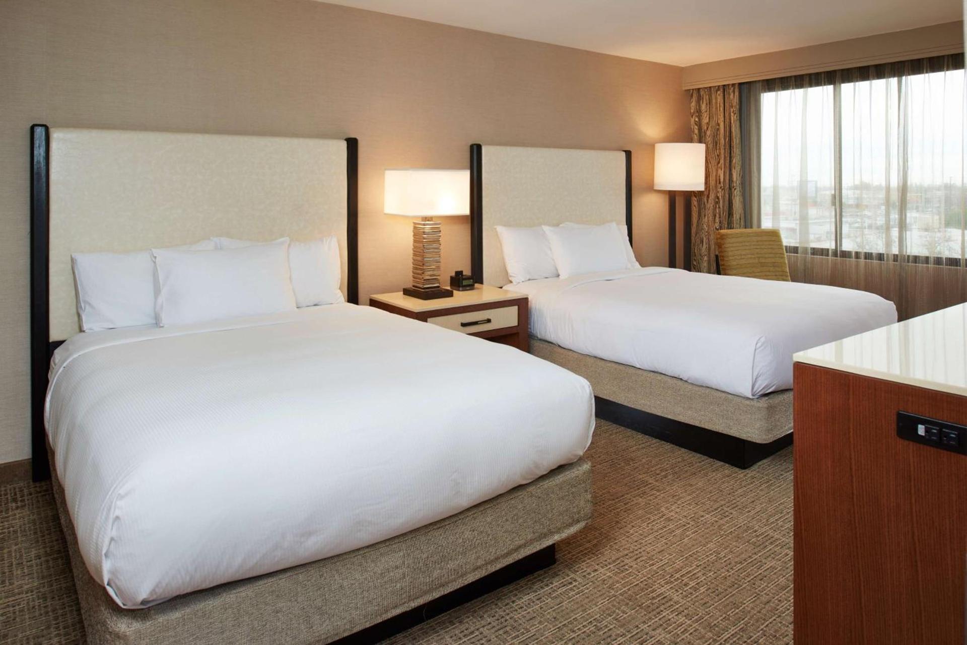 DoubleTree by Hilton Fresno Convention Center photo 5