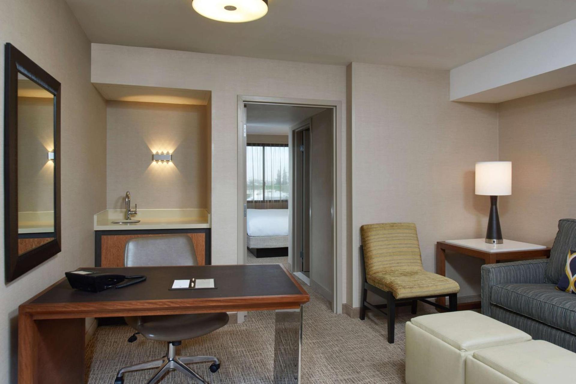 DoubleTree by Hilton Fresno Convention Center photo 24