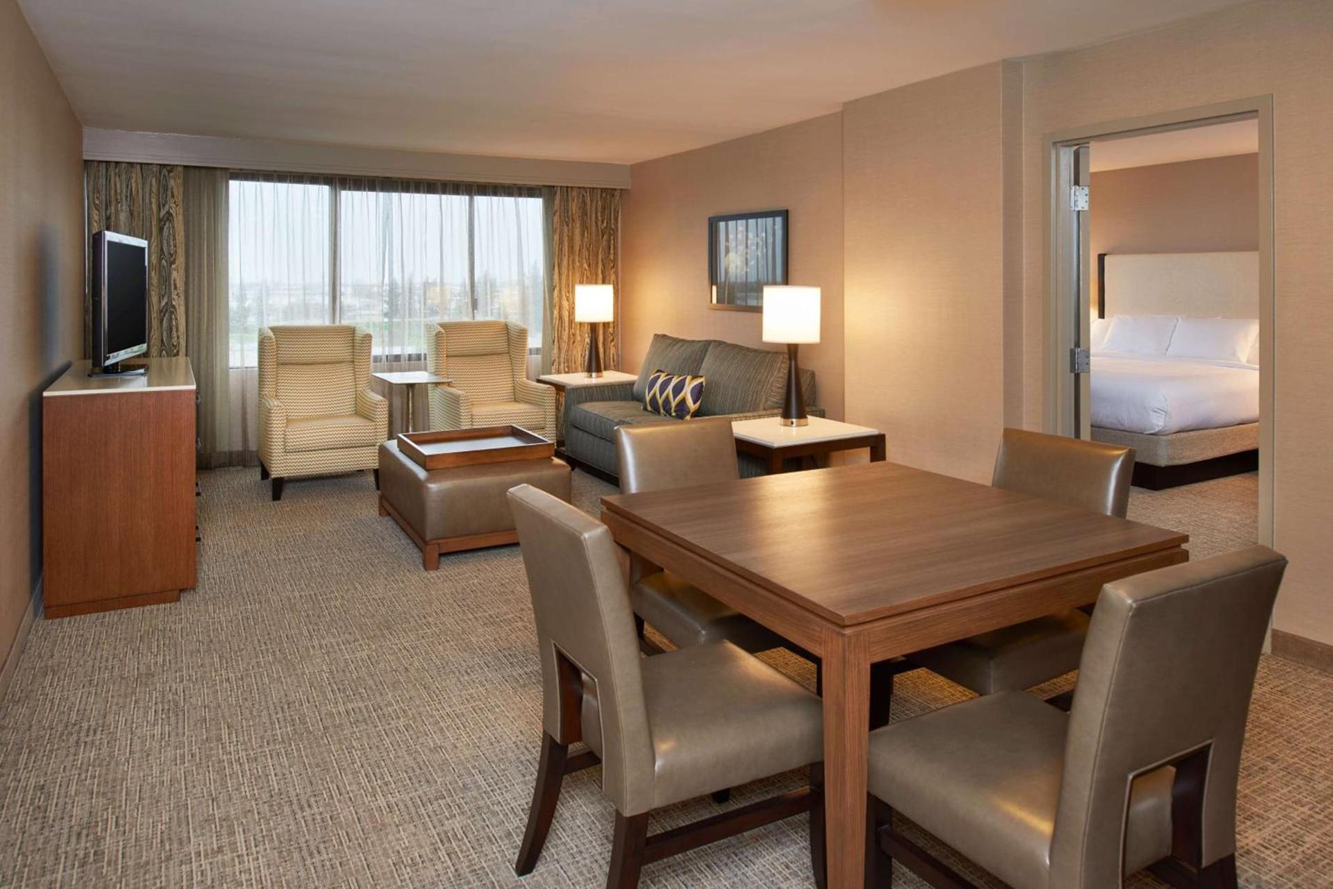 DoubleTree by Hilton Fresno Convention Center photo 30