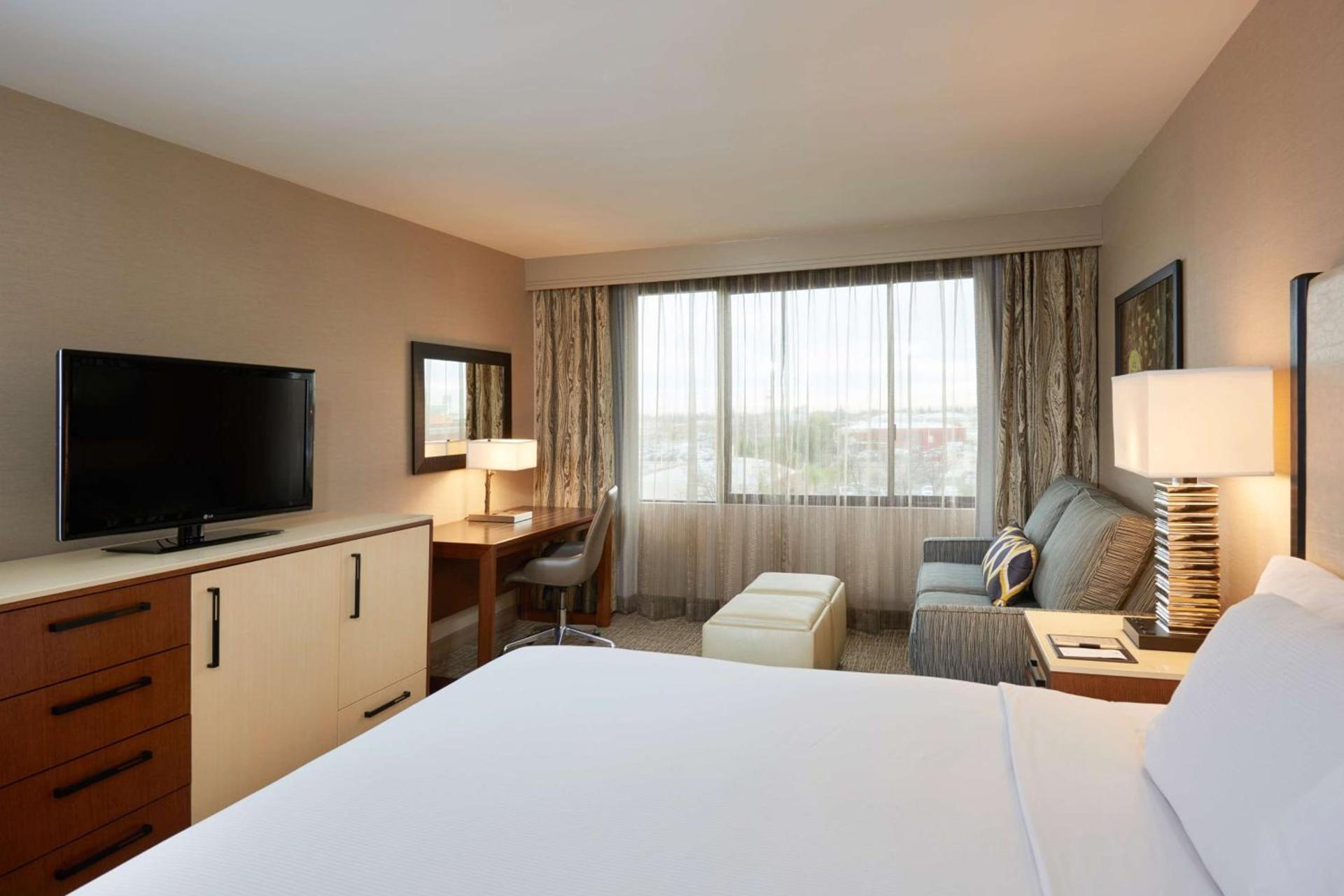 DoubleTree by Hilton Fresno Convention Center photo 31