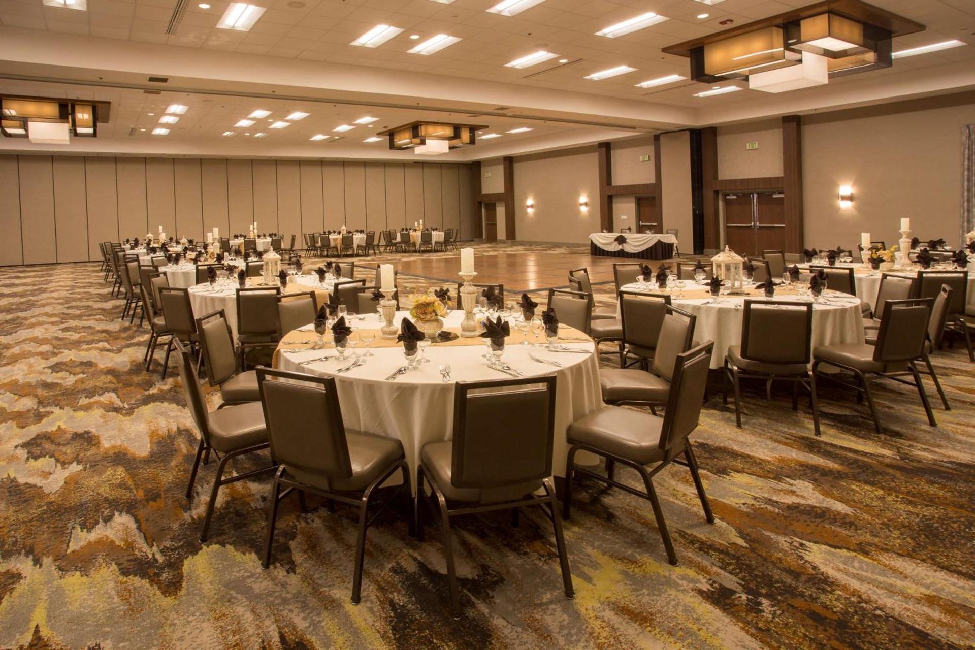 DoubleTree by Hilton Fresno Convention Center photo 37