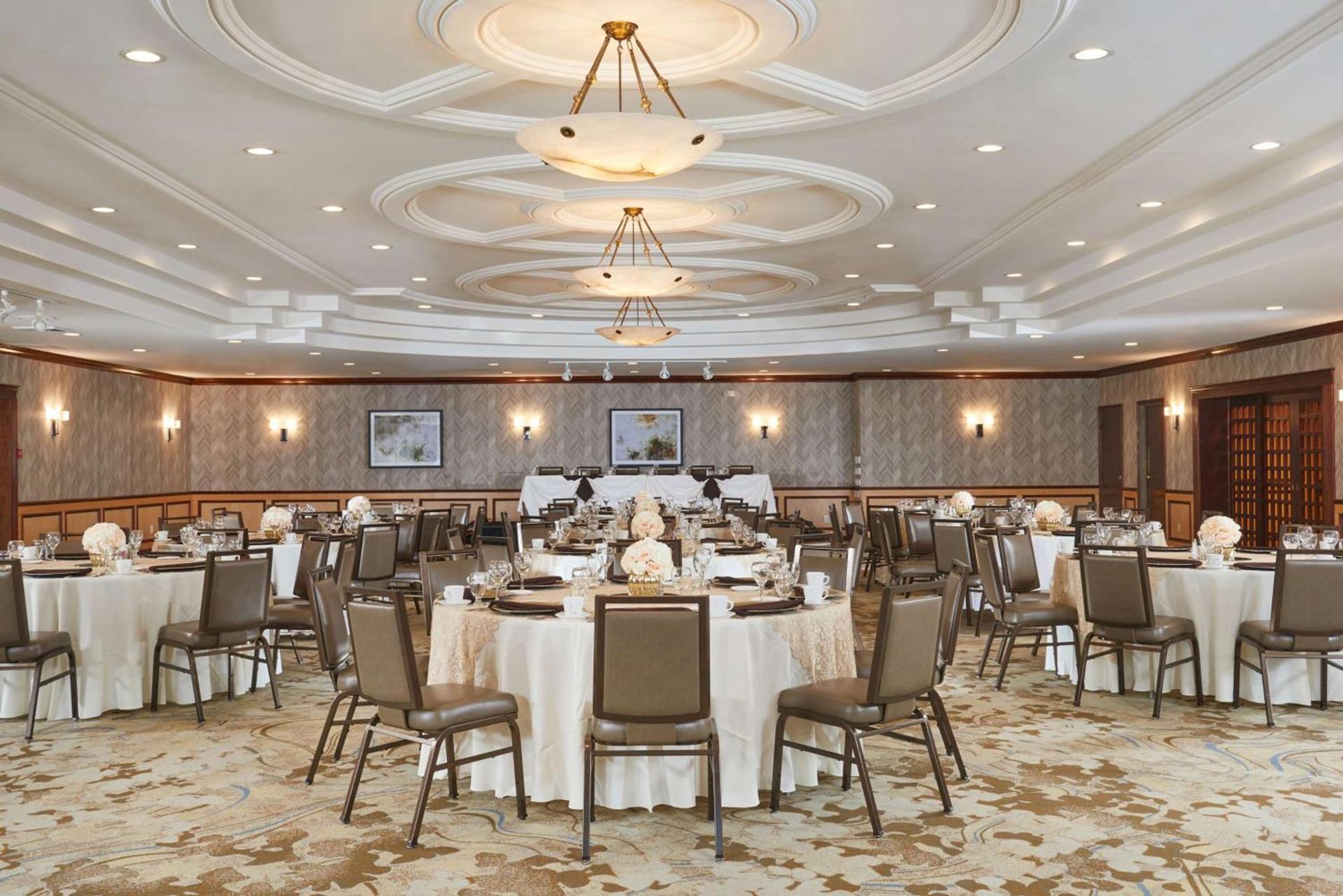 DoubleTree by Hilton Fresno Convention Center photo 40