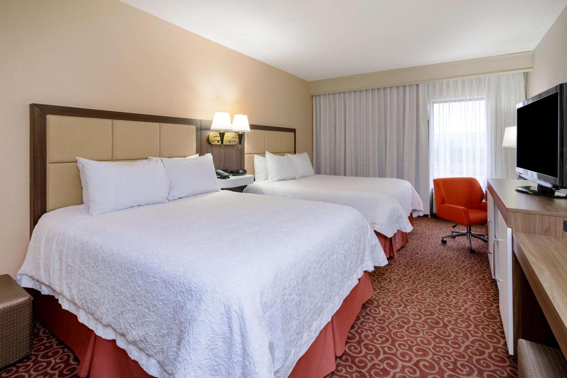 Hampton Inn Frostburg photo 15