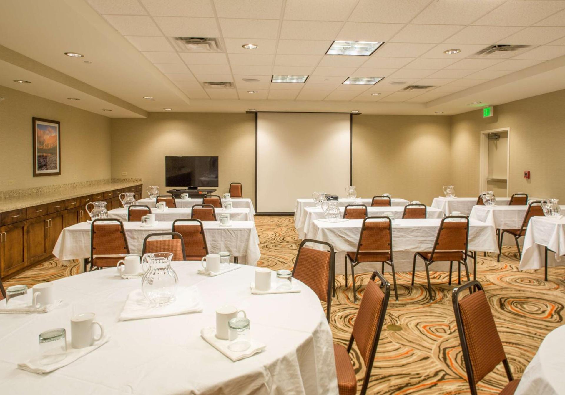 Hampton Inn & Suites Whitefish photo 42