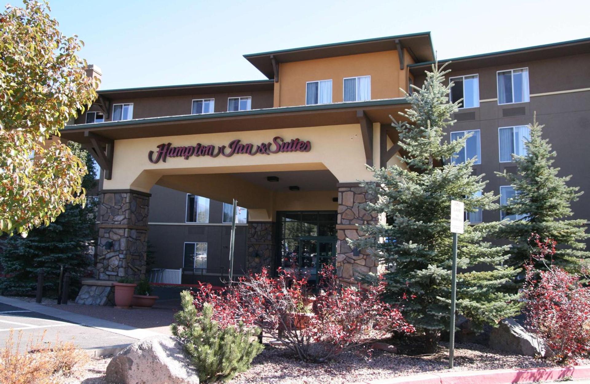 Hampton Inn & Suites Flagstaff - West photo 1
