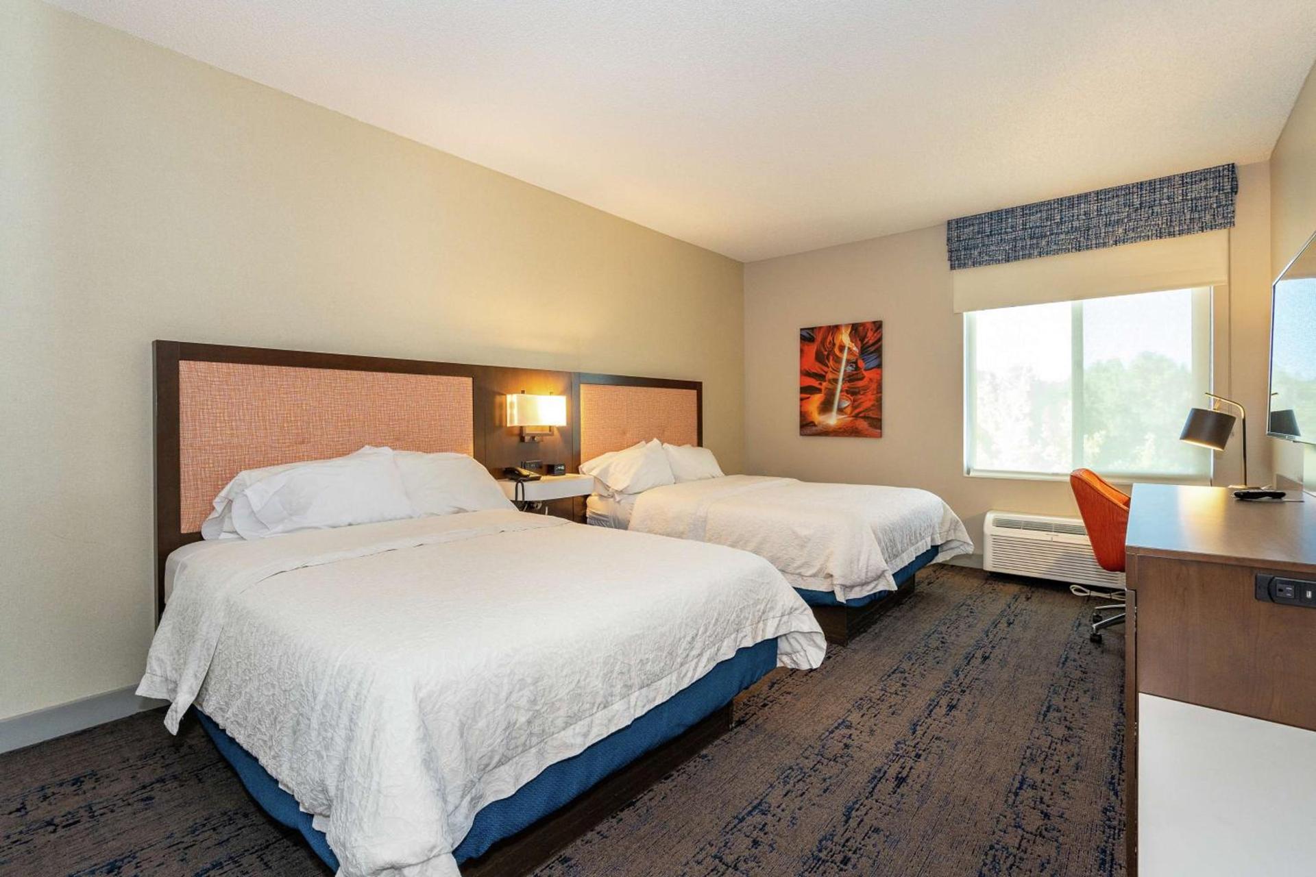 Hampton Inn & Suites Flagstaff - West photo 22