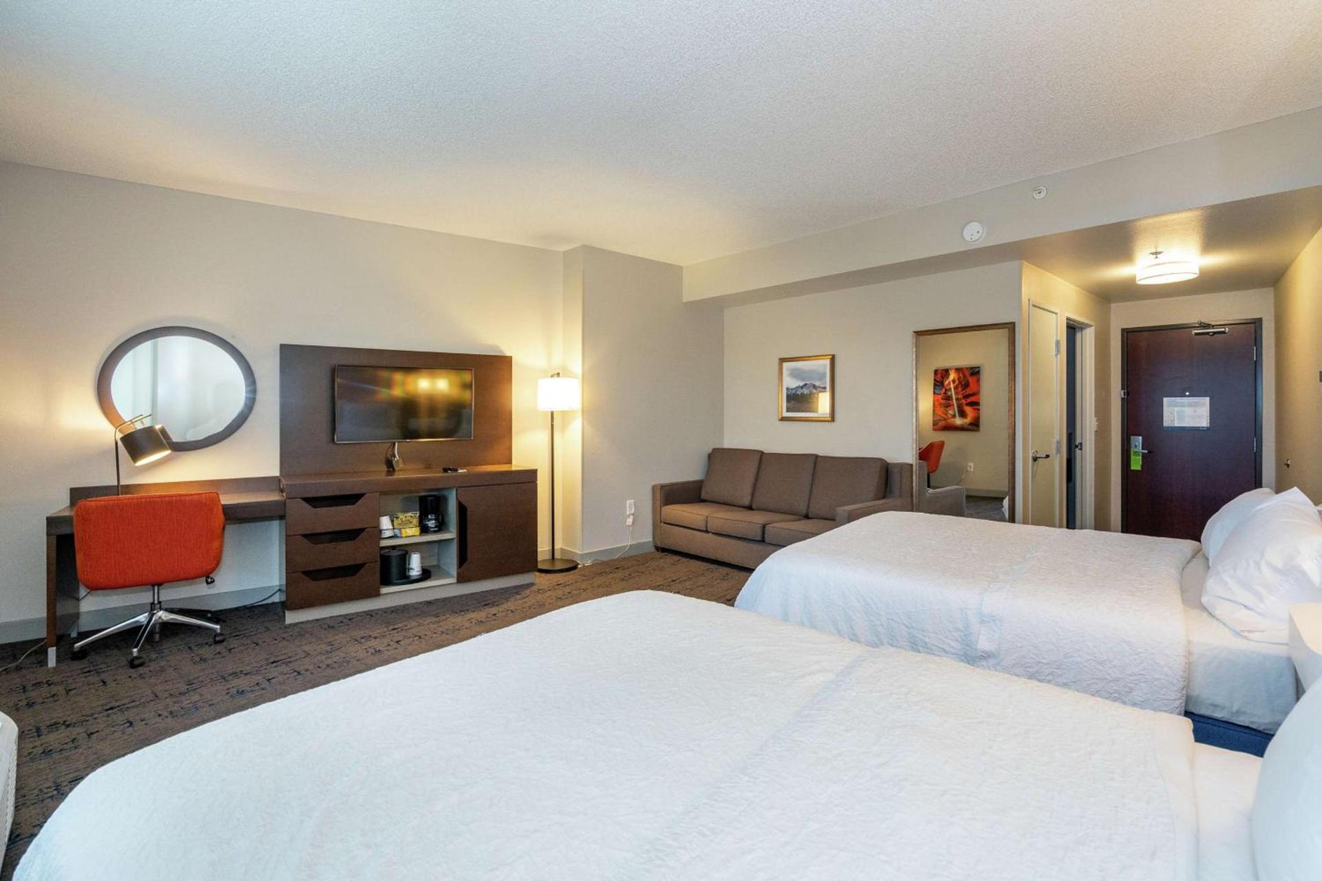 Hampton Inn & Suites Flagstaff - West photo 23